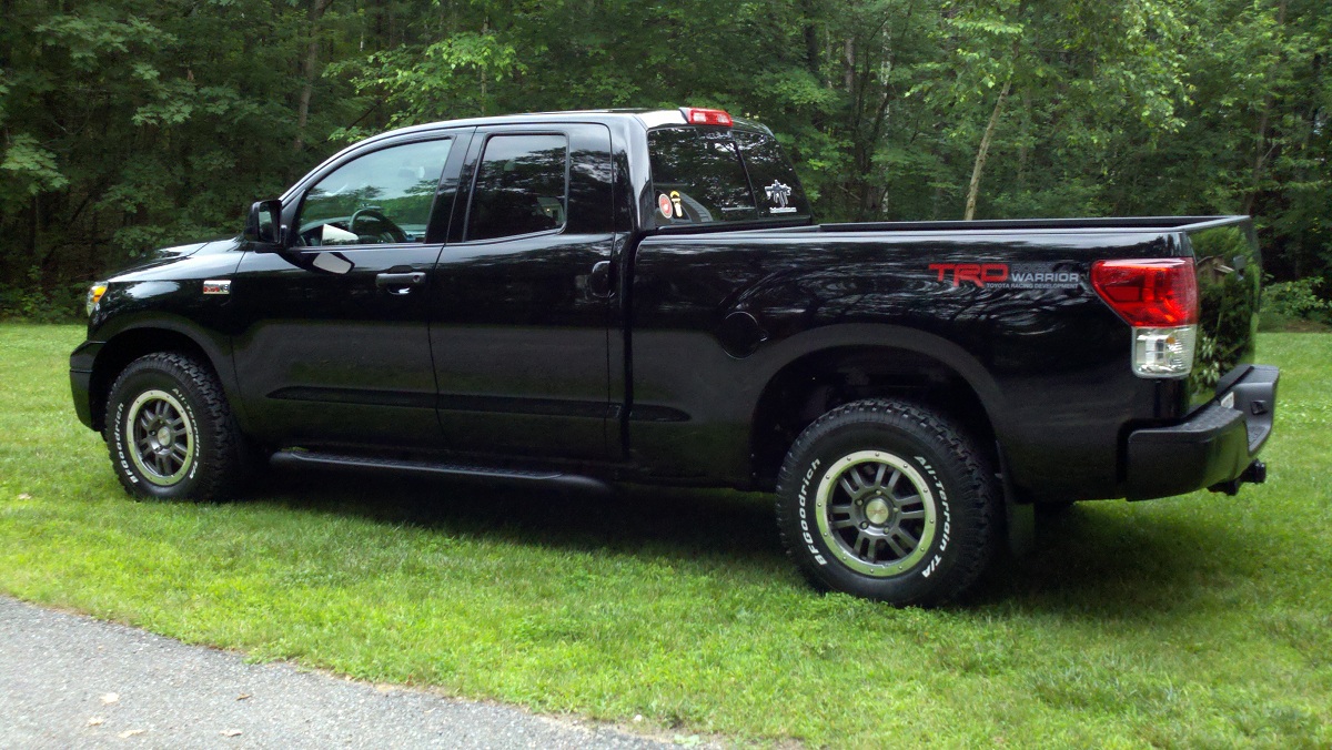 how much does a 2010 toyota tundra cost #7