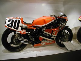 1979_Yamaha_TZ750F_02.jpg