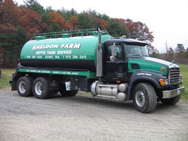 septic_truck2_yuwt.jpg