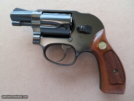 Smith-and-Wesson-Model-49-Bodyguard-38-Special-blue-2-Barrel-MFG-1971_101140549_70986_77B1DD25...JPG