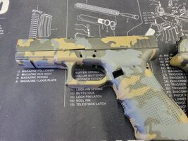 Glock gen 1 Cammo.jpg