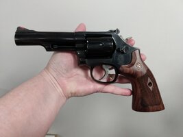Smith & Wesson 19 357 Magnum (1).jpg