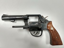 Smith & Wesson Model 10-8 38 spl (3).jpg