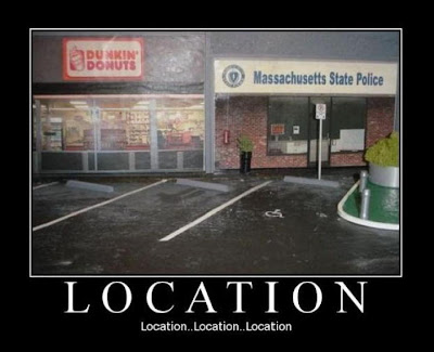 location_location_police_station_dunkin_donuts.JPG